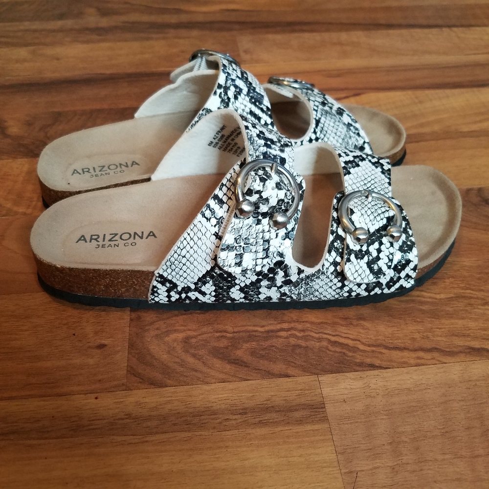 Sandals Arizona Jean Co 8 M TWO STRAP CORK SOLE MOLDED FOOTBED SNAKE SLIDES